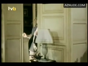 SOPHIE BARJAC NUDE/SEXY SCENE IN LE RETOUR D'ARSENE LUPIN