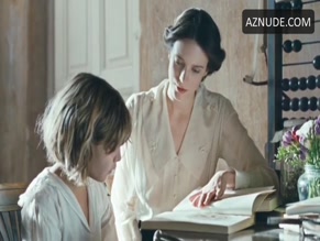 STACY MARTIN in THE CHILDHOOD OF A LEADER(2016)