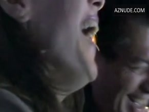 SUZAN SPANN in AQUANOIDS(2003)