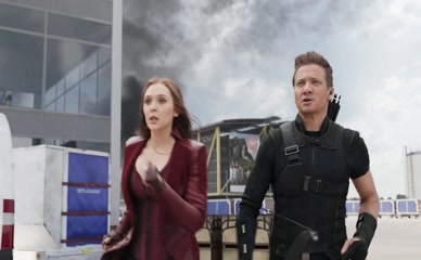 ELIZABETH OLSEN in Captain America: Civil War