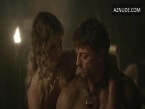 ZOE SOUTHWOOD NUDE/SEXY SCENE IN ROMAN EMPIRE: REIGN OF BLOOD