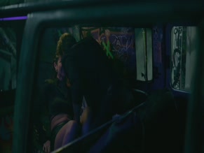 ALEXA ARCHUNDIA in MUJERES ASESINAS (2022)