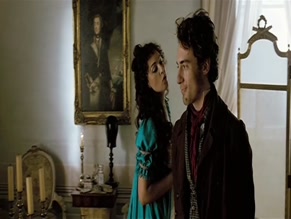 MONICA BELLUCCI in NAPOLEON ET MOI (2006)