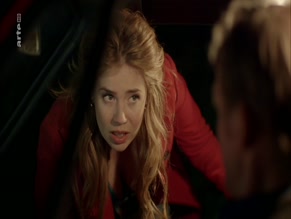 PALINA ROJINSKI in ZEIT DER HELDEN (2013)