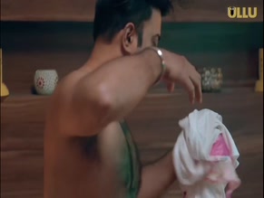 JINNIE JAAZ in JANE ANJANE MEIN 7