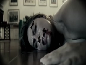 ERIKA KAMESE in IL RITORNO DI ELENA (2014)