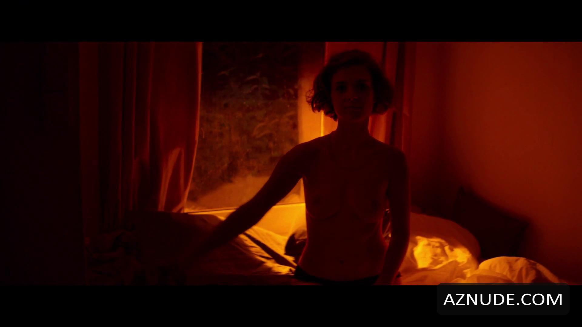 Preludium sex scenes