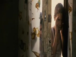 MARIA GRAZIA CUCINOTTA in LA BELLA SOCIETA