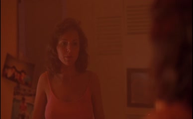 BARBARA ALYN WOODS in THE TERROR WITHIN 2
