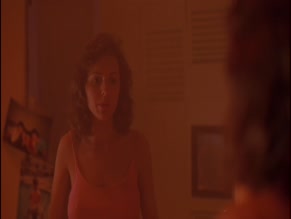 BARBARA ALYN WOODS in THE TERROR WITHIN 2 (1992)