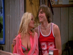 JESSICA SIMPSON NUDE/SEXY SCENE IN THAT '70S SHOW