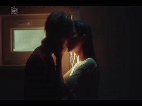 ANNA BARDAVELIDZE NUDE/SEXY SCENE IN CRYSTAL WALL