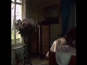JOSINE VAN DALSUM in MATA HARI (1981)