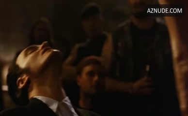 SALMA HAYEK NUDE/SEXY SCENE IN FROM DUSK TILL DAWN