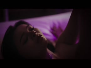 SHEILA SNOW NUDE/SEXY SCENE IN SALAWAHAN