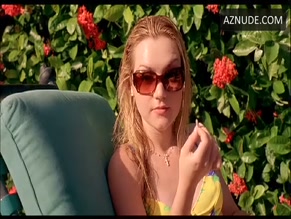 GINA PHILIPS in LOVE AND DEBATE