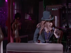 CHLOE HUNTER in LEPRECHAUN 5: IN THE HOOD (2000)