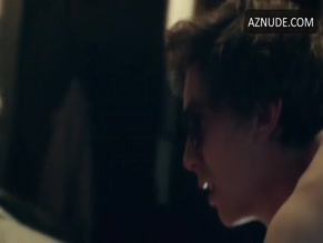 PENELOPE LEVEQUE NUDE/SEXY SCENE IN XANADU