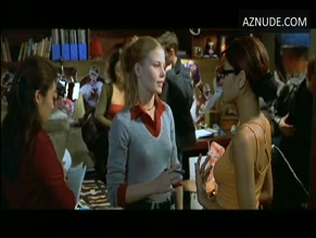 EVA MENDES in URBAN LEGENDS: FINAL CUT (2000)