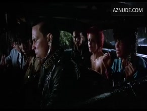 LINNEA QUIGLEY NUDE/SEXY SCENE IN THE RETURN OF THE LIVING DEAD