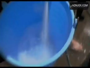 ELIZA DUSHKU NUDE/SEXY SCENE IN BRING IT ON