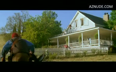 ALICE GRECZYN NUDE/SEXY SCENE IN THE DUKES OF HAZZARD