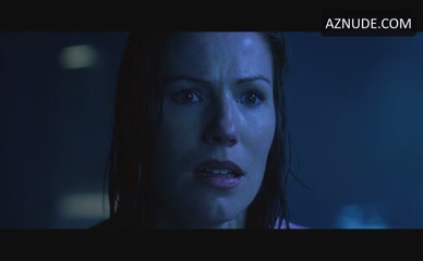 ODESSA MUNROE NUDE/SEXY SCENE IN FREDDY VS. JASON