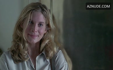 ANGELINA JOLIE NUDE/SEXY SCENE IN GIA