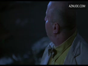 PAMELA ANDERSON NUDE/SEXY SCENE IN BARB WIRE