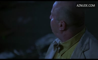 PAMELA ANDERSON NUDE/SEXY SCENE IN BARB WIRE