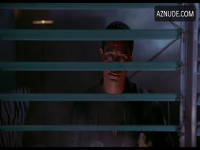 PAMELA ANDERSON in BARB WIRE (1996)