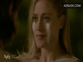 OLIVIA TAYLOR DUDLEY in THE MAGICIANS