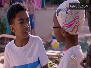 CHRISTINA DEROSA in BLACK-ISH