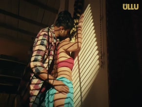 TRIPTI BERRA in MERE ANGANE MEIN