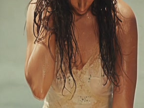 ISADORA CRUZ NUDE/SEXY SCENE IN GUERREIROS DO SOL