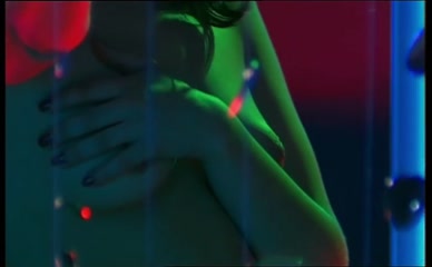 GAYNOR PURVIS NUDE/SEXY SCENE IN DAYBREAK