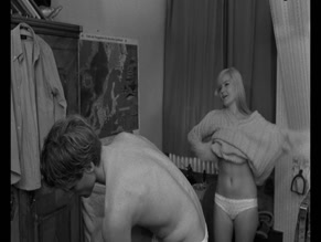 MONIKA ZINNENBERG NUDE/SEXY SCENE IN MADCHEN, MADCHEN