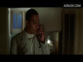 LINNEA QUIGLEY NUDE/SEXY SCENE IN PLAY IT TO THE BONE