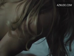 DARYL HANNAH,RILEY KEOUGH NUDE/SEXY SCENE IN THE GIRLFRIEND EXPERIENCE
