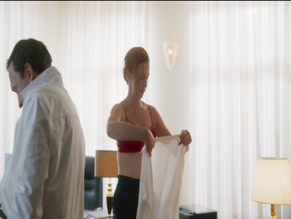 EKATERINA STULOVA in BEDNYE SMEYUTSYA, BOGATYE PLACHUT (2024)
