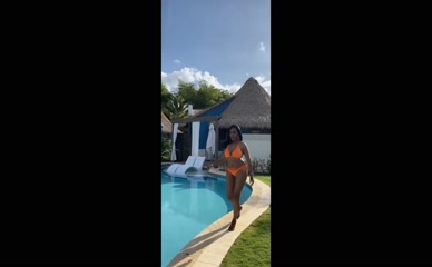 SHERYL LEE RALPH NUDE/SEXY SCENE IN SHERYL LEE RALPH MODELING FOR SAVAGE X FENTY