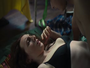 JULIA CAMUS in FISICA O QUIMICA: LA NUEVA GENERACION (2025)