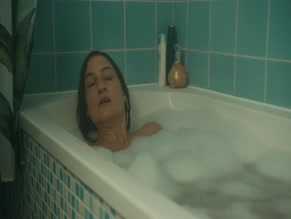 MARIE LEUENBERGER in WIR FUR IMMER (2024)