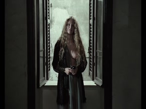 DOMIZIANA GIORDANO NUDE/SEXY SCENE IN NOSTALGHIA