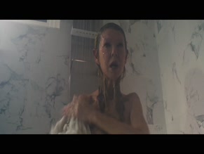 TARA REID in DR. QUARANTINE