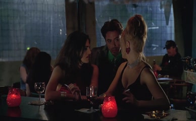 EMBETH DAVIDTZ,DARYL HANNAH NUDE/SEXY SCENE IN THE GINGERBREAD MAN