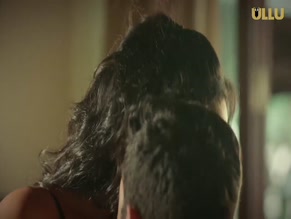 LEENA SINGH,NEHA GUPTA NUDE/SEXY SCENE IN DADDY COOL