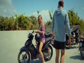 ANNA ZAVTUR in VYSOKIY SEZON (2025)