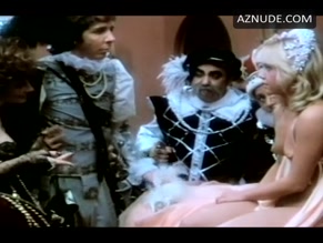 LINNEA QUIGLEY in FAIRY TALES (1979)