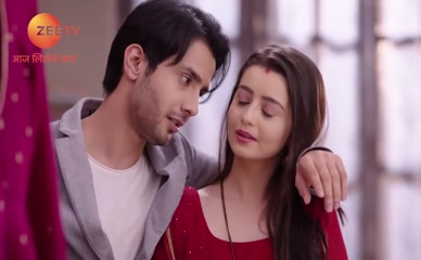 CHAHAT PANDEY in HAMARI BAHU SILK